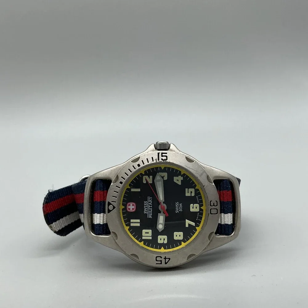 Swiss Military Mens Watch 38mm Black Dial Silver Tone 092.1097 New Battery